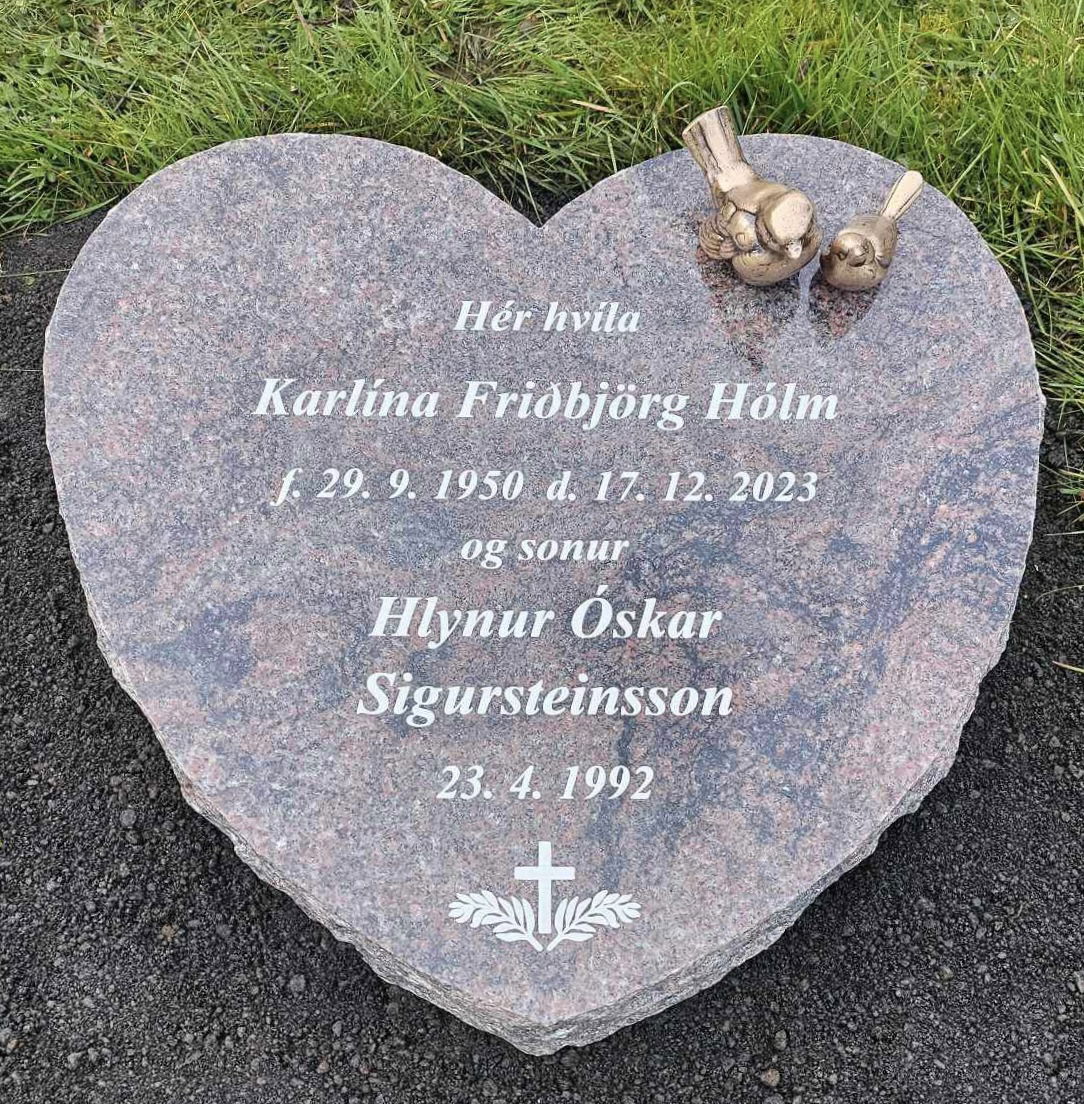 LEGSTEINN ''HJÖRTBERGUR'' með grófum hliðum - Aurora granít