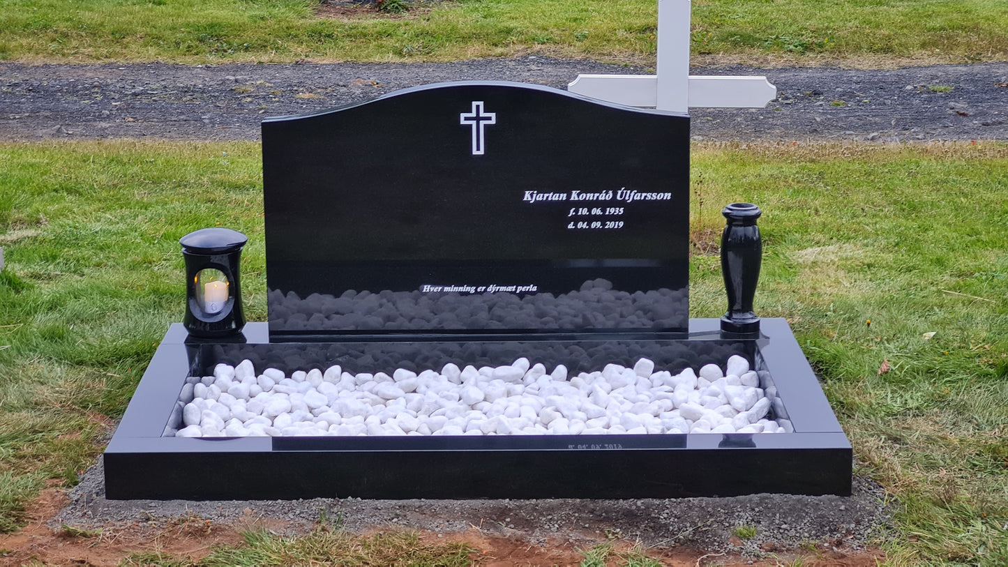 LEGSTEINN ''GEISLI'' með sléttum hliðum